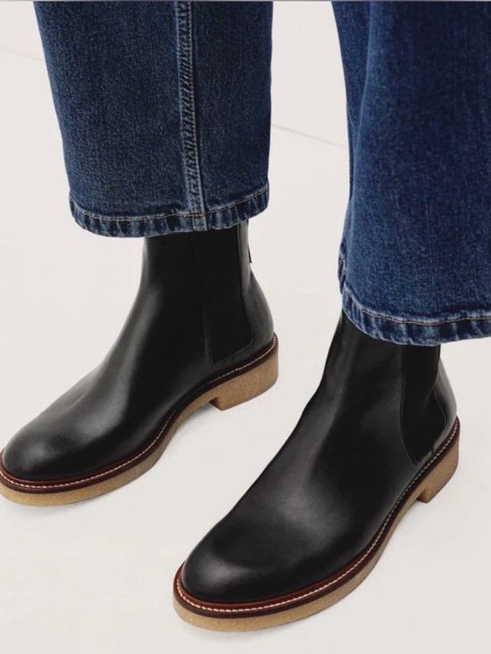 Everlane Shoes - Everlane The Chelsea Boot Leather Black Women’s Size 9.5